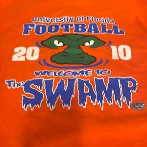 UF T-shirt University of Florida football welcome to the swamp Orange adult…